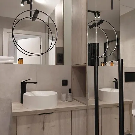 Fuzja Ana - Garaz - Klimatyzacja - Dostep Na Kod - Fv Apartman