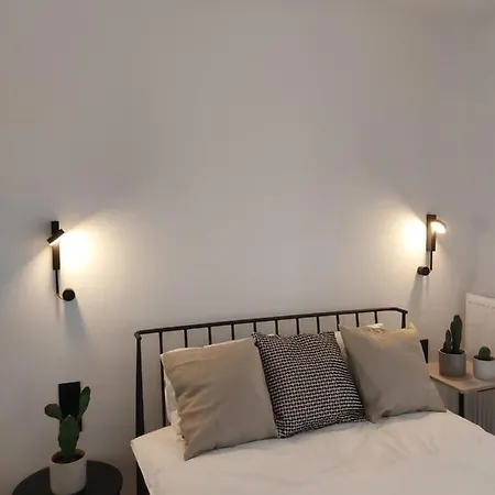 Fuzja Ana - Garaz - Klimatyzacja - Dostep Na Kod - Fv *