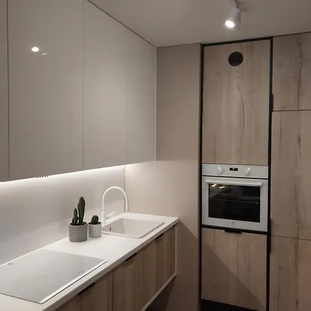 Fuzja Ana - Garaz - Klimatyzacja - Dostep Na Kod - Fv * Łódź